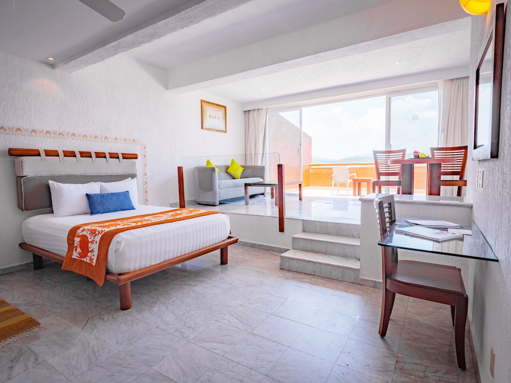 BRISAS BEACH CLUB, 2 BEDS