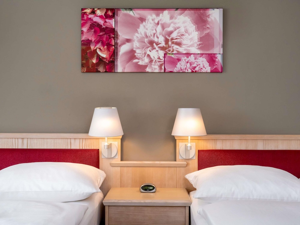 غرفة كلاسيكية بسريرين منفصلين، Movenpick Hotel Munchen Airport 5/10