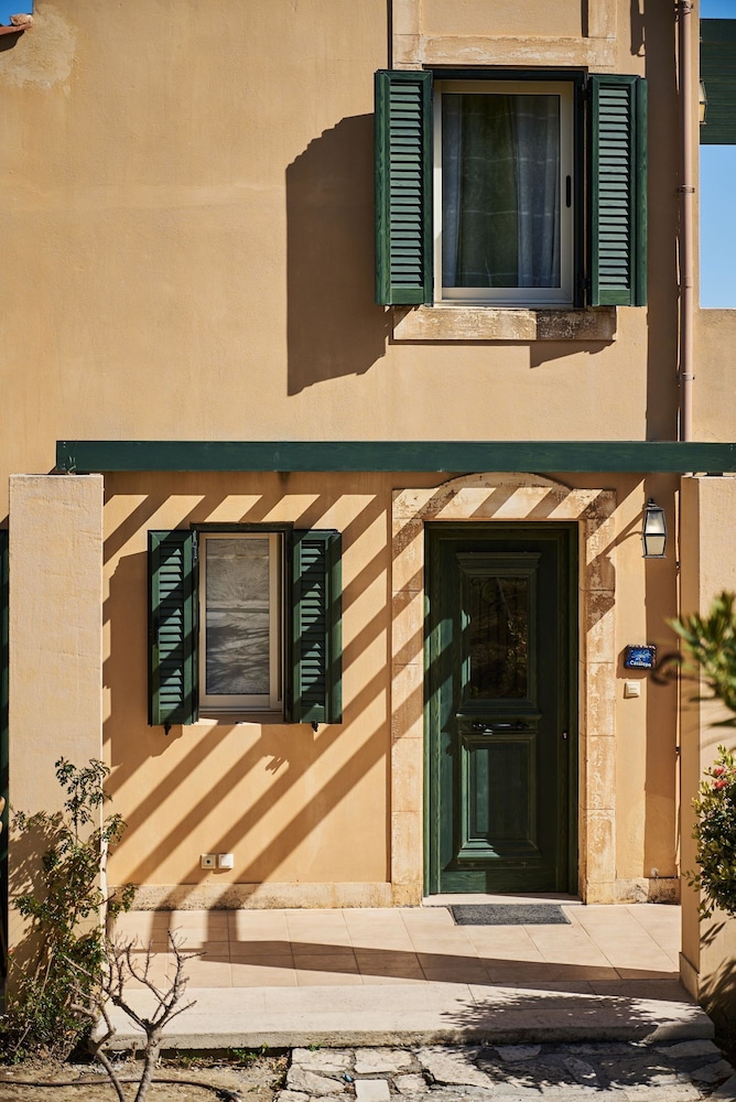 Eliathos Residence Houses 3/78