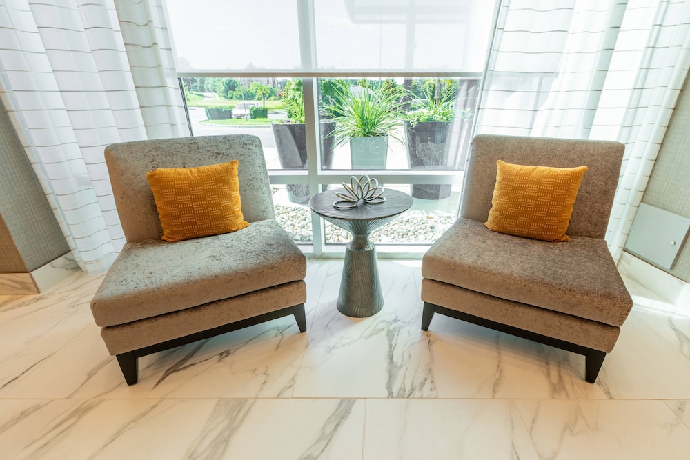 ホテル インディゴ ローリー ダーラム エアポート アット RTP(Delta Hotels by Marriott Raleigh-Durham at Research Triangle Park) 写真2