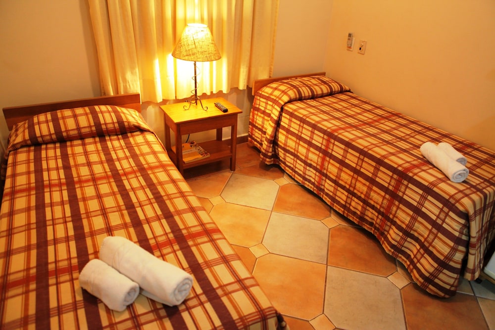 Hotel Pira Miuna 37/74