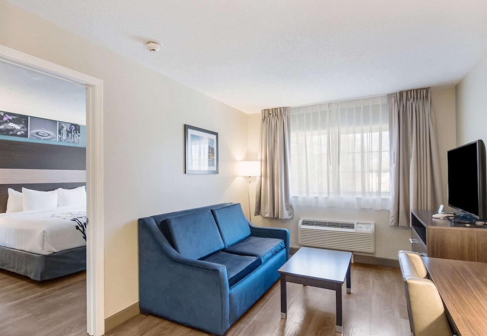 Sleep Inn & Suites Columbus near Fort Benning 27/44
