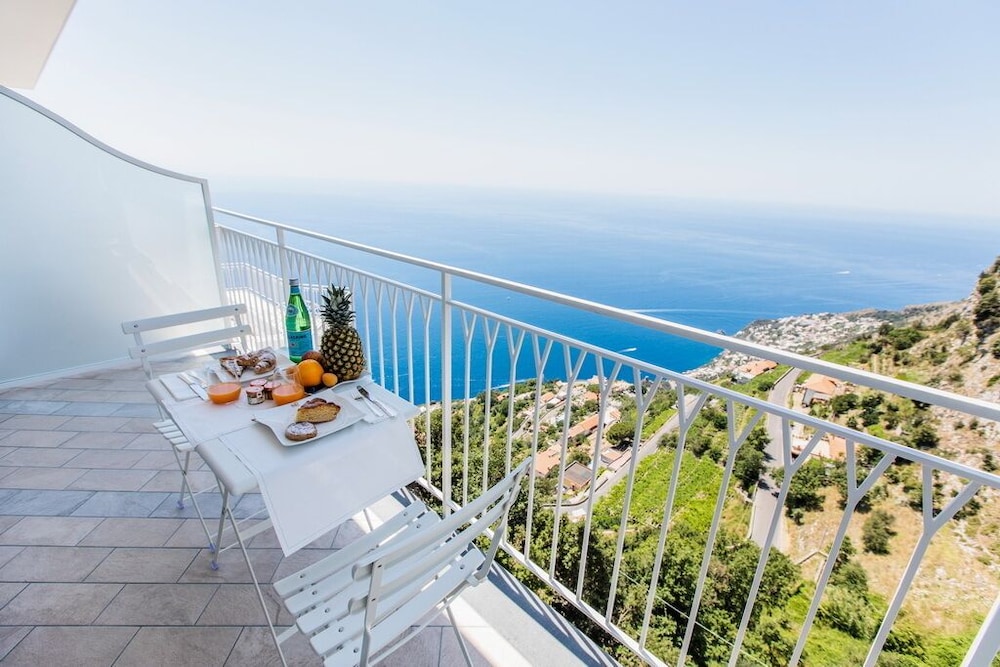 Hotel Le Rocce 6/50
