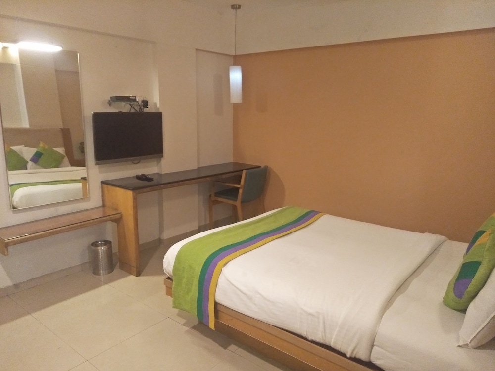 Hotel Basera 5/18