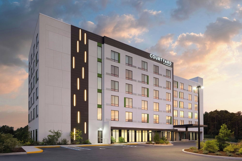 Courtyard by Marriott Lake City 2/50