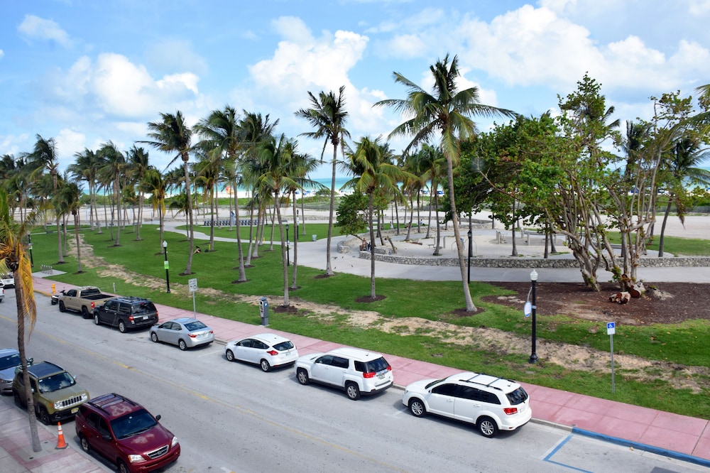 Beach Park Hotel 44/50