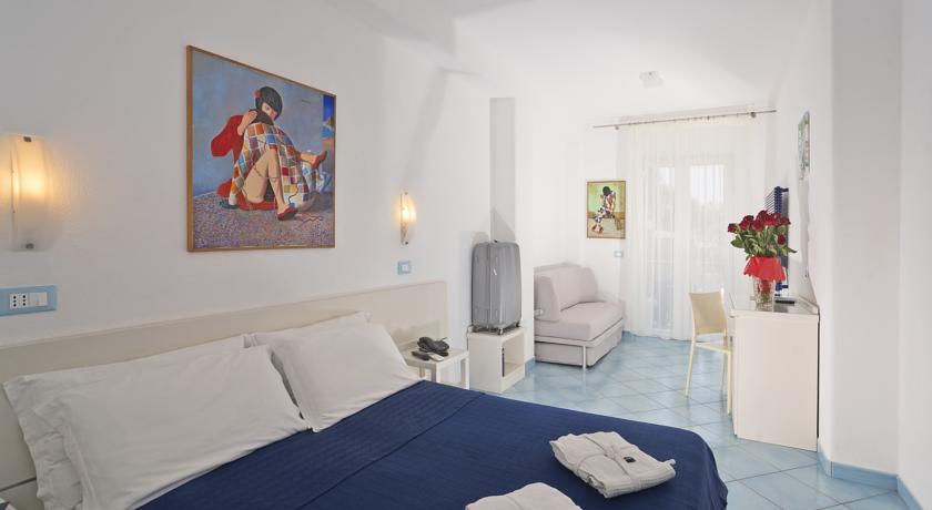 Room at Panoramahotel by Imperamare, Forio