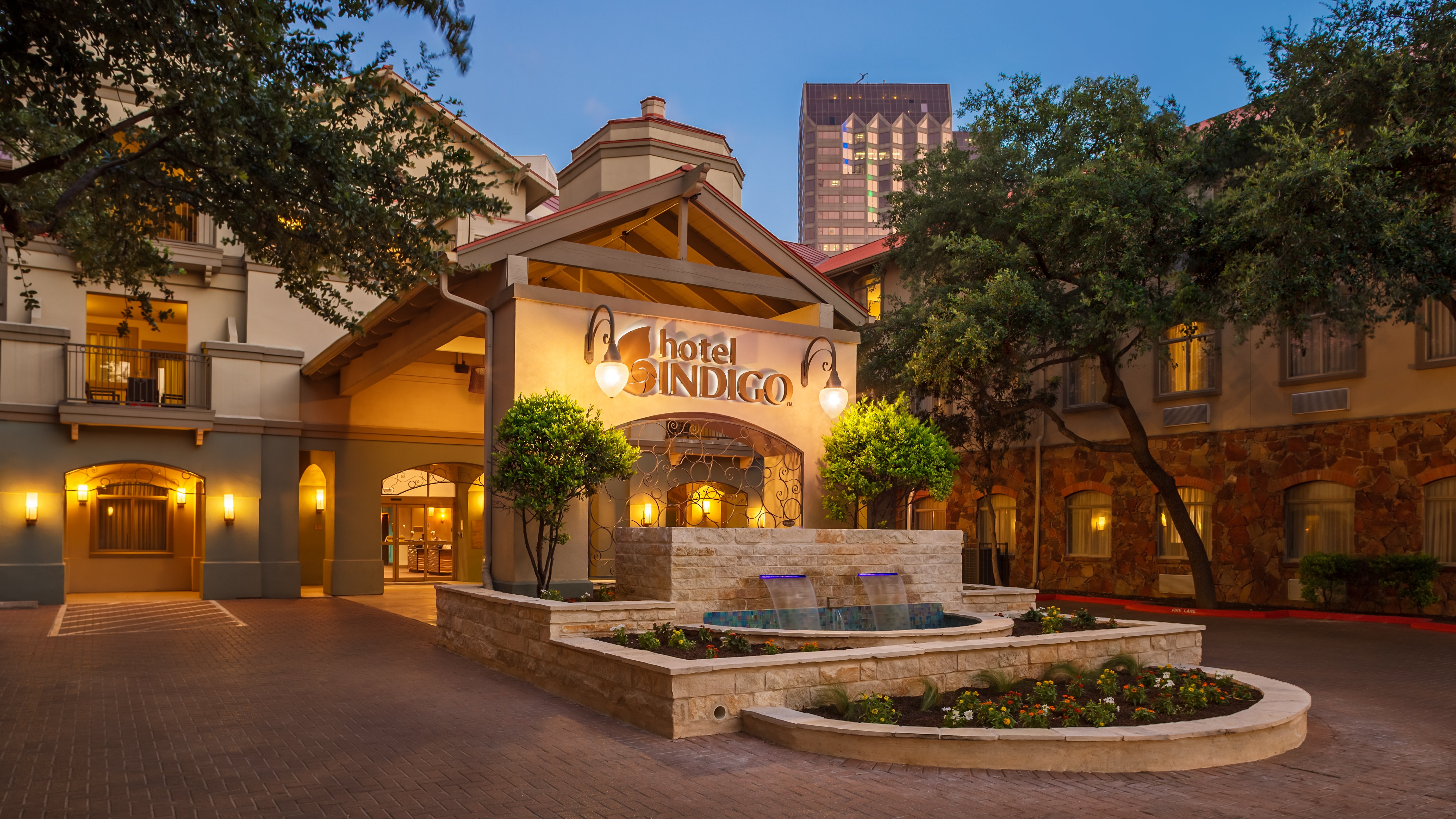 HOTEL INDIGO SAN ANTONIO-RIVERWALK 37/37