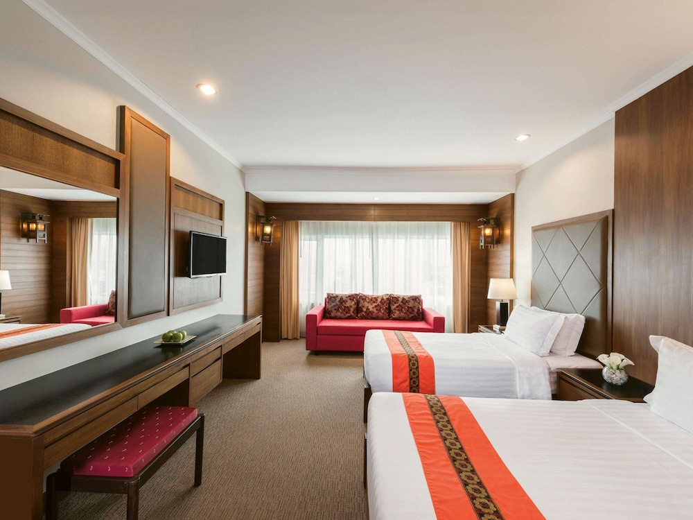 Room at Movenpick Suriwongse Hotel Chiang Mai, CHIANG MAI