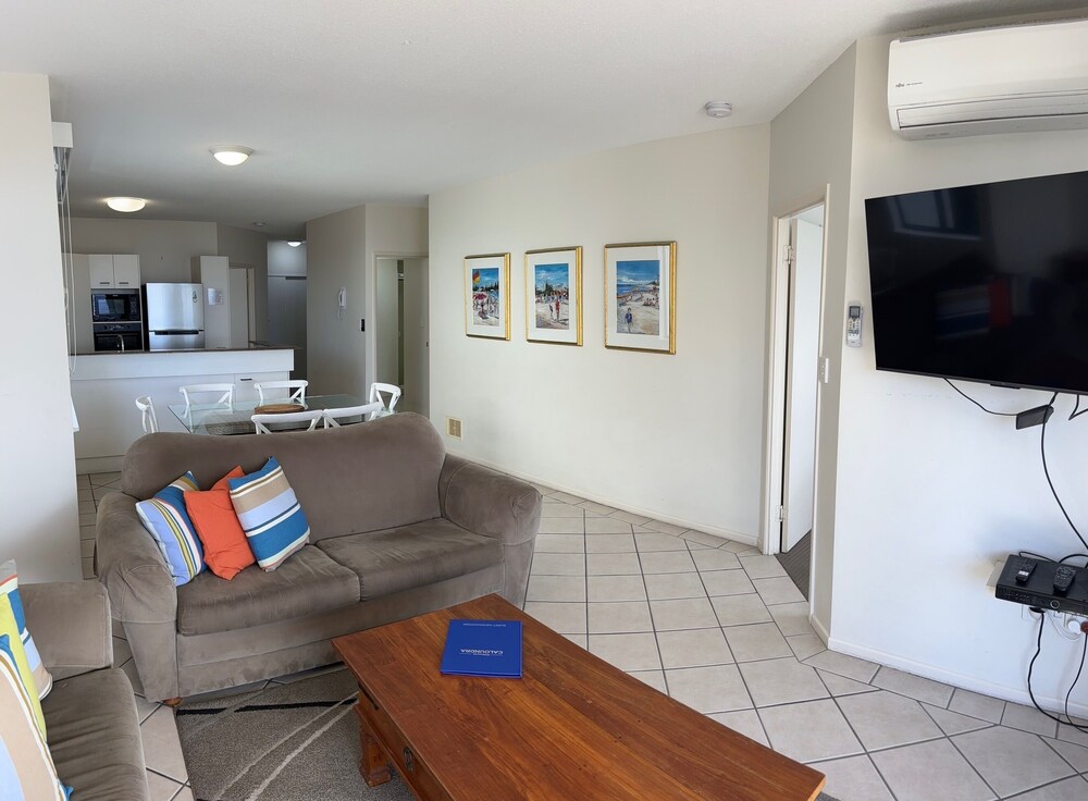 Kings Row Holiday Apartments 22/48