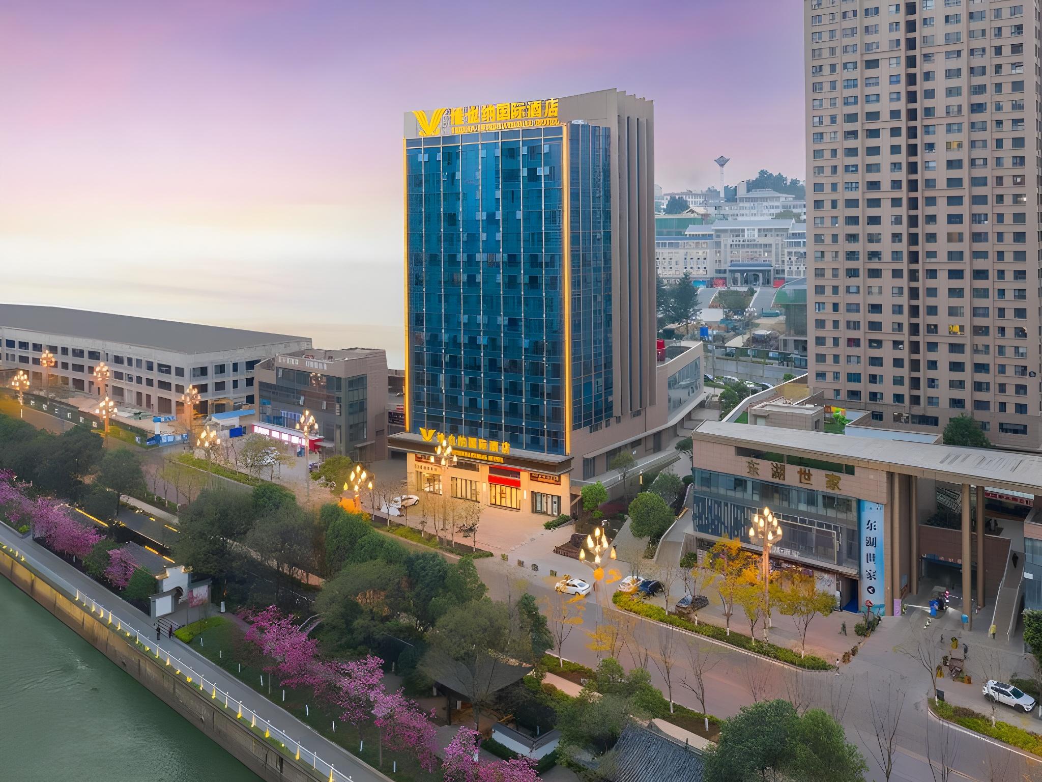 Vienna International Hotel (Anning Donghu) 3/38