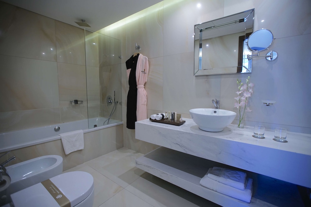 Royal Tulip Achrafieh 65/69