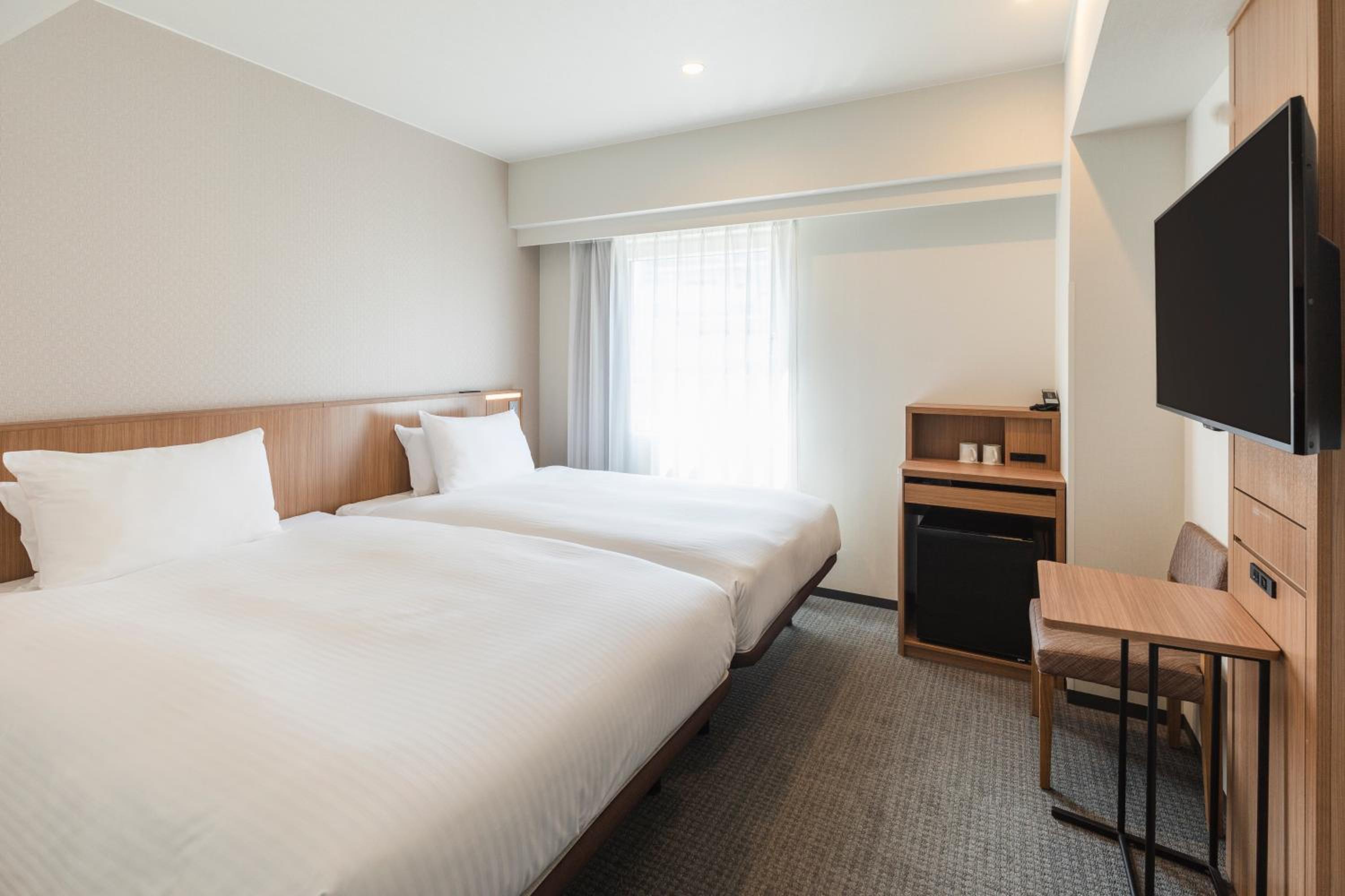 Hollywood, Twin Beds