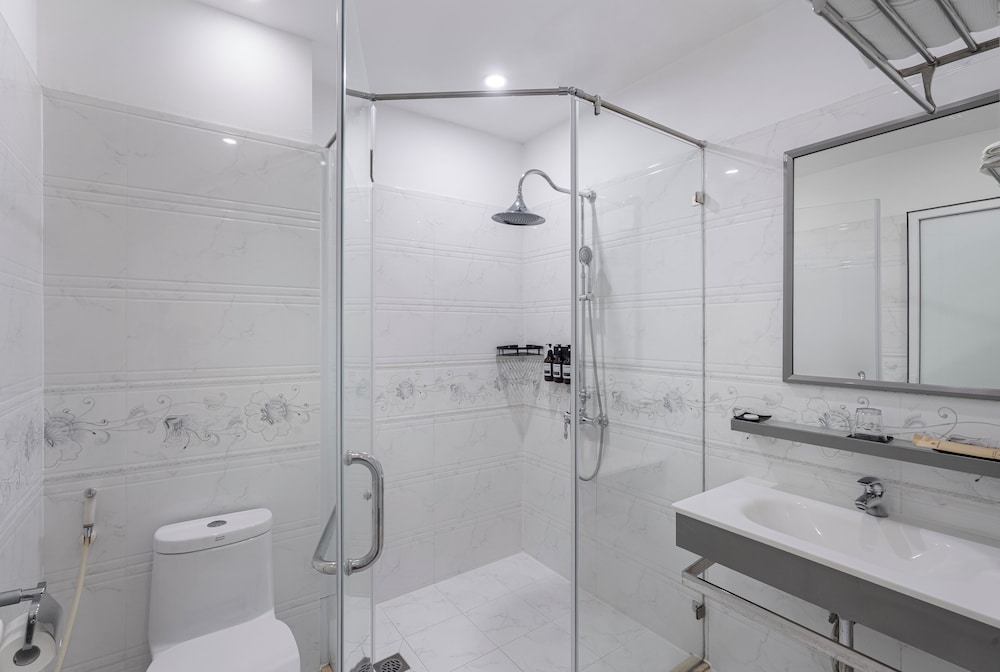 Grace Hotel Ha Noi 50/52