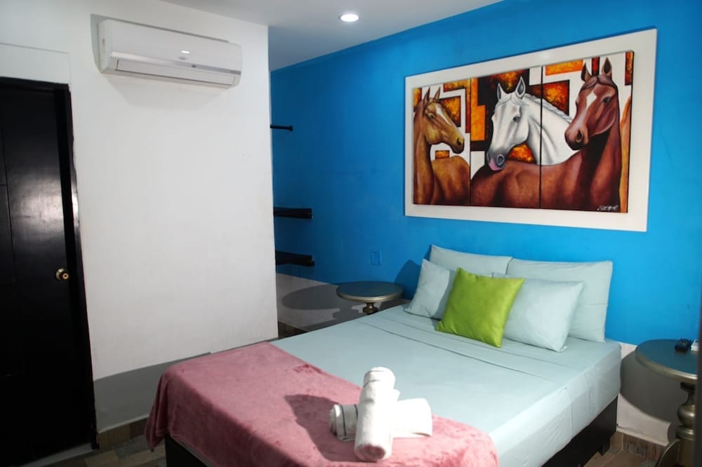 1 BEDROOM, STANDARD