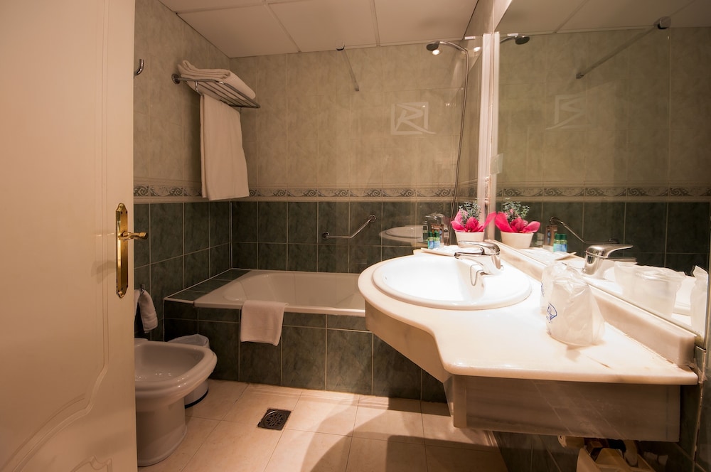 Hotel Rio Badajoz 26/29