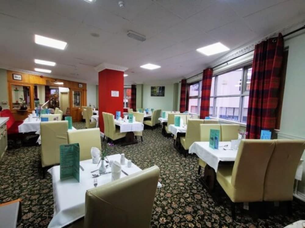 Castle Hotel 27/31