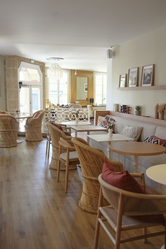 Boutique Hotel Cezanne 51/62