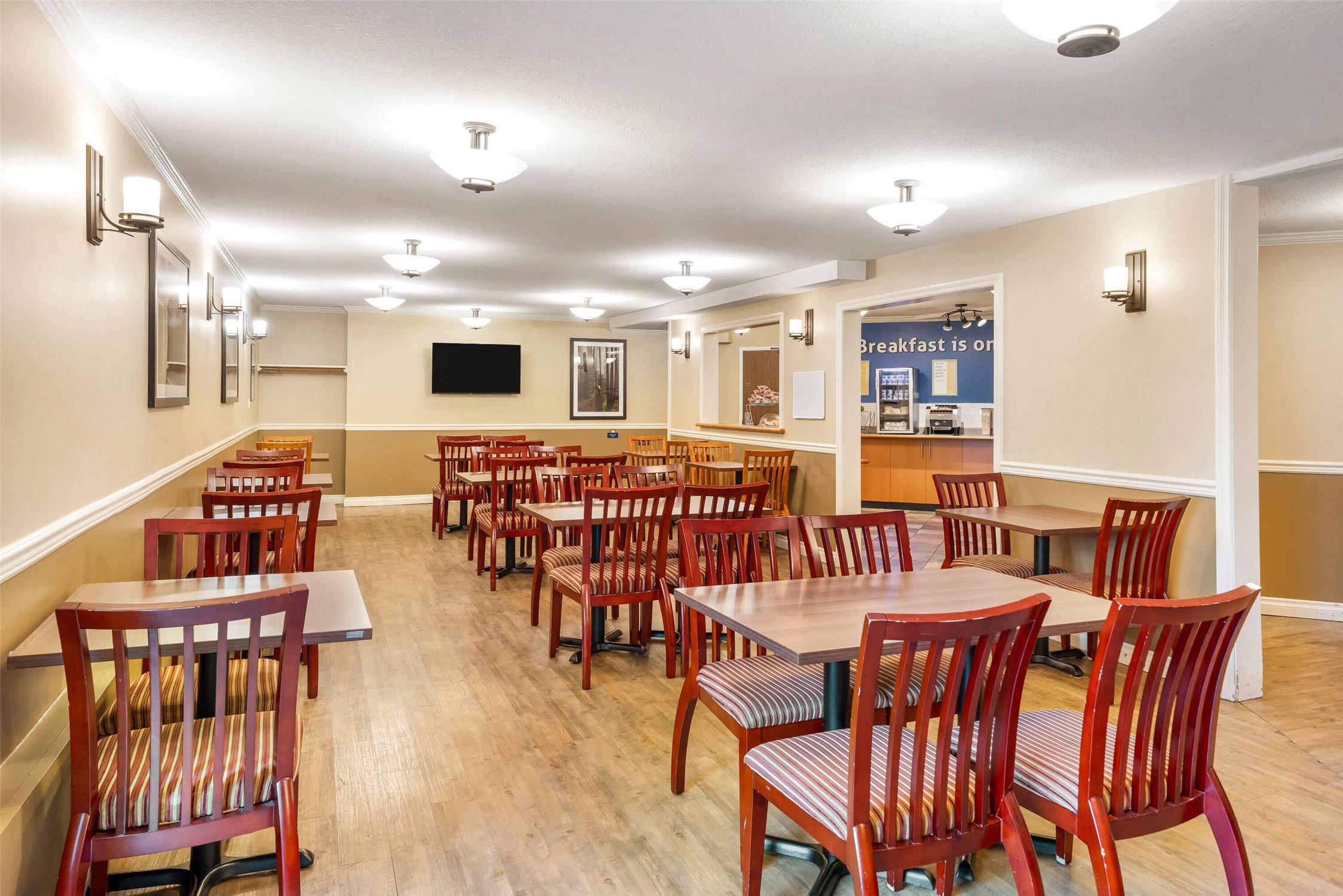 Days Inn by Wyndham Nanaimo 37/51