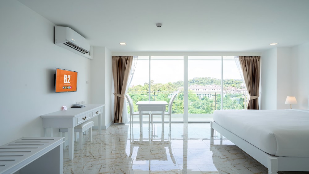 B2 Phuket Premier Hotel 9/30