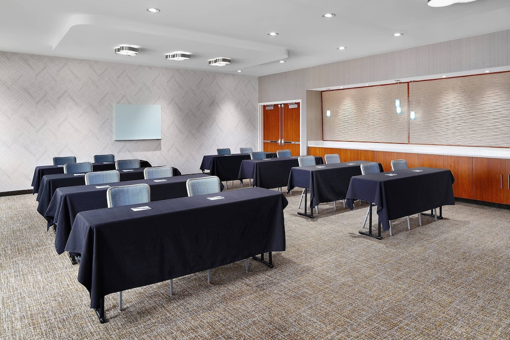 Springhill Suites Houston Intercontinental Airport 37/51