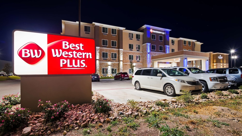 Best Western Plus Buda Austin Inn and Suites 2/35