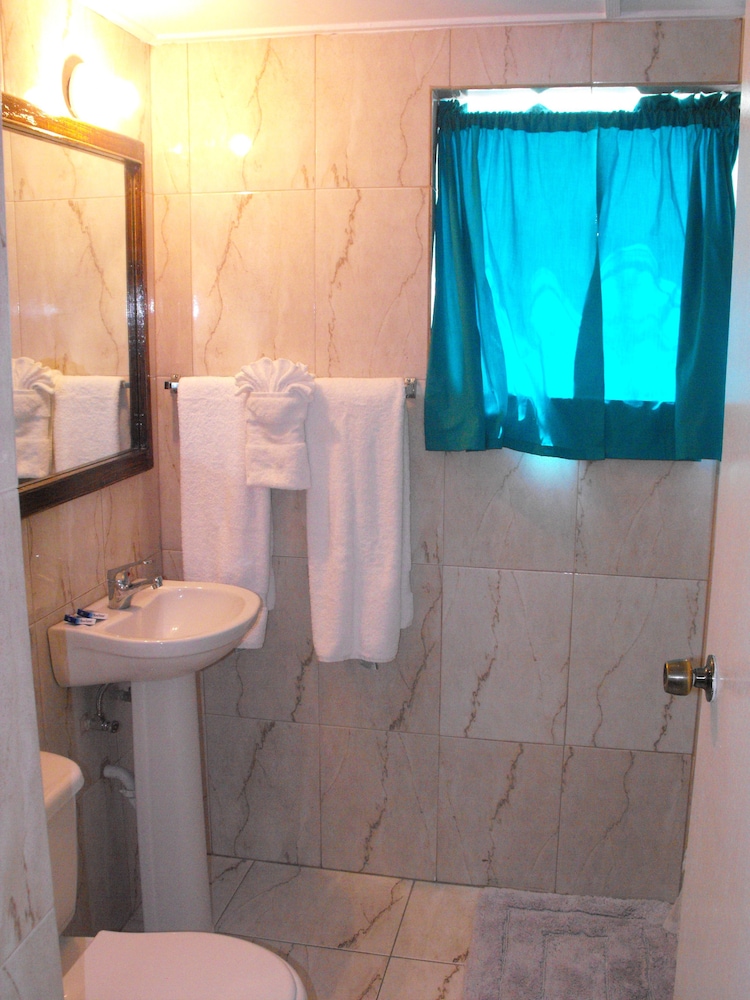 Room, 2 Double Beds, Double or Single Bed، Verney House Resort 3/3