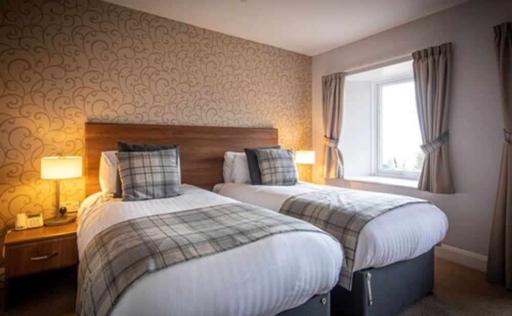 Uig Lodge Hotel 26/59