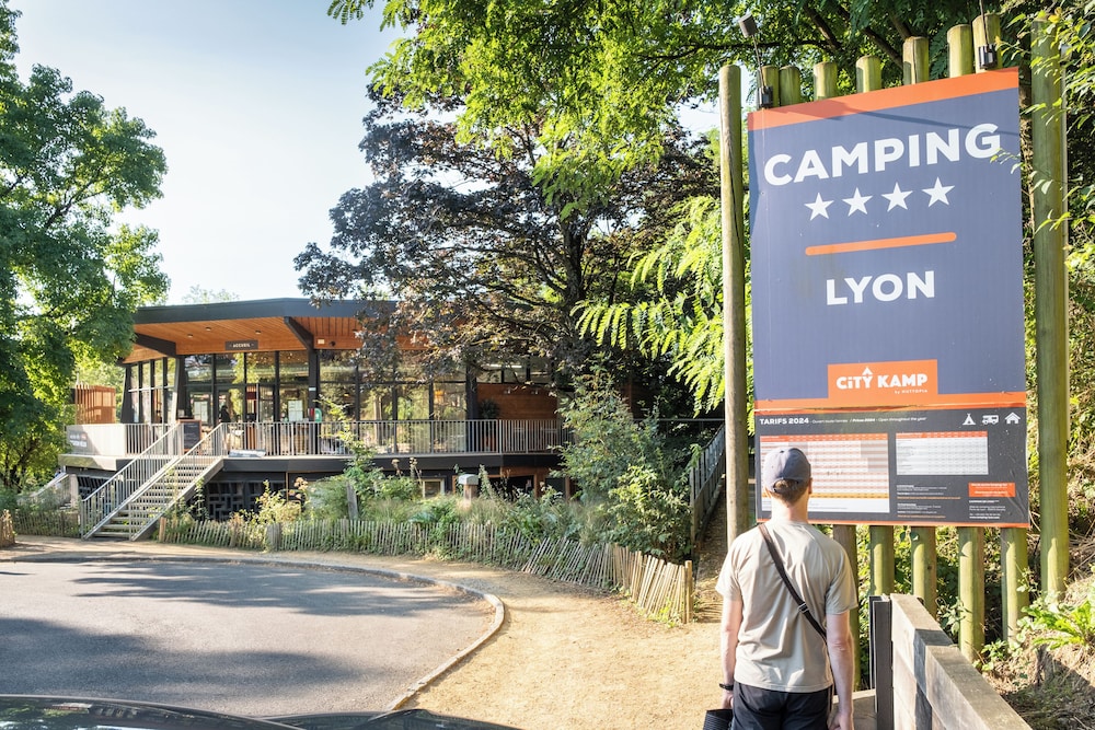 Camping de Lyon 5/50