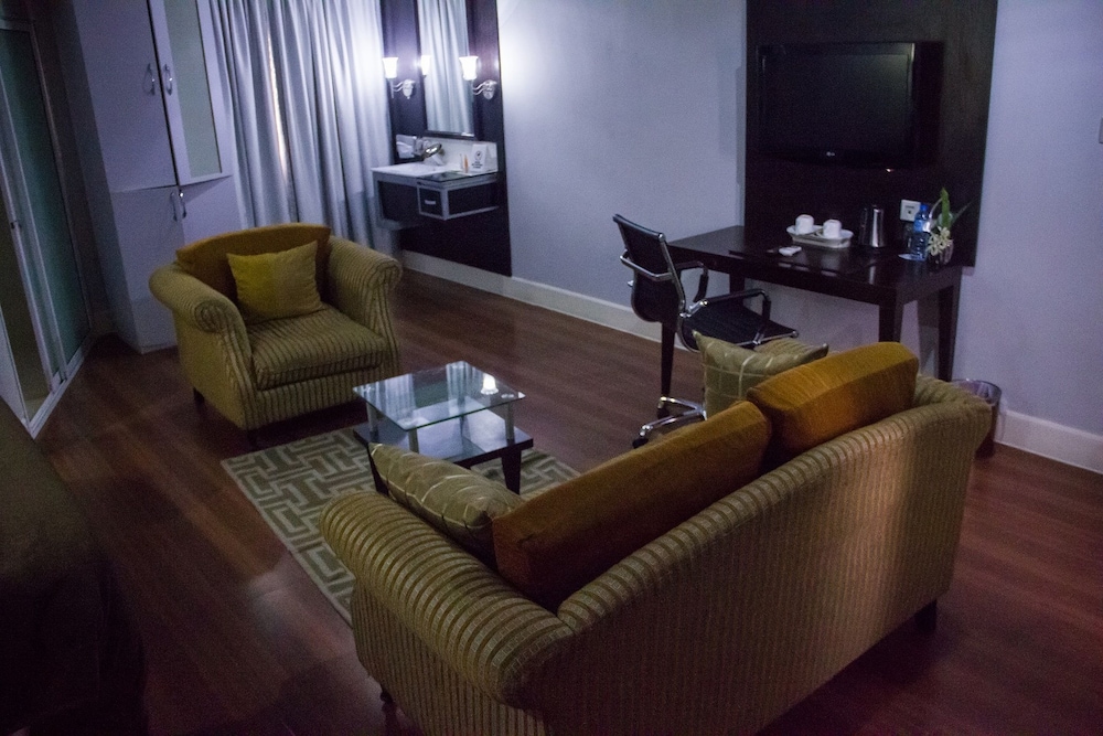 Best Western Starfire Hotel 51/75