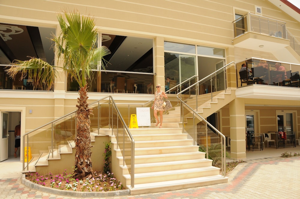 Marcan Resort Hotel 6/42