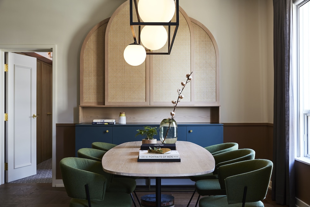 Kimpton Saint George Hotel 55/83