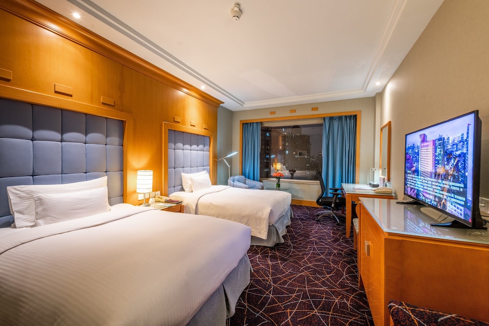 Crowne Plaza Shanghai 20/83