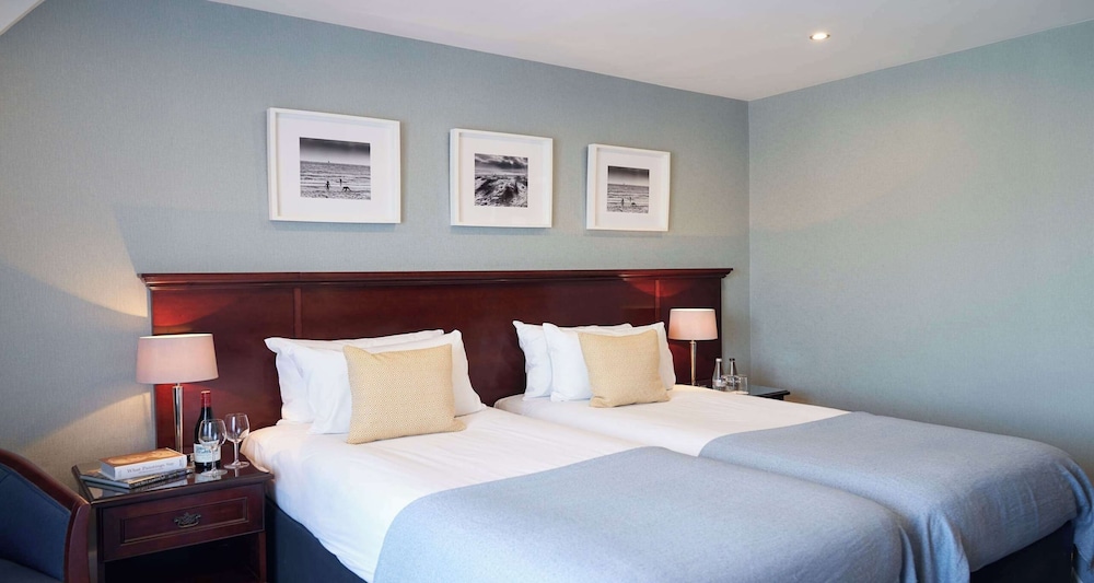 STANDARD, TWIN BEDS