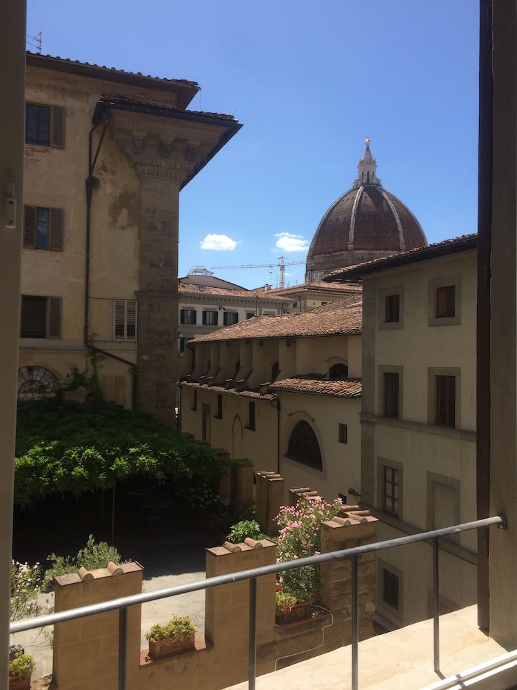 PALAZZO TOLOMEI RESIDENZA D'EPOCA 3/50