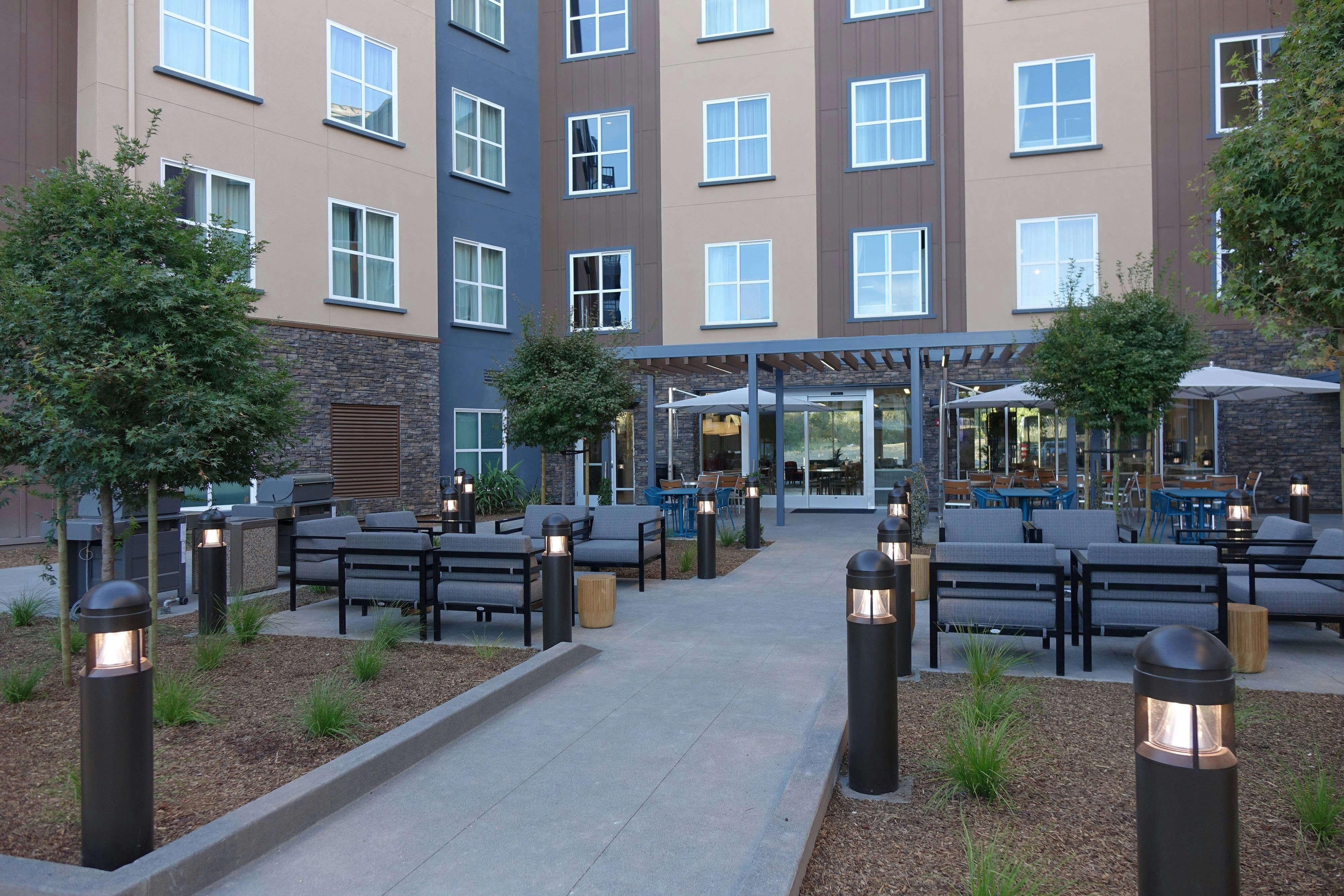 Hotel Trio Healdsburg 24/24