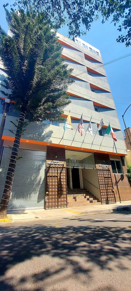 Suites Boutique Dawat 7/50