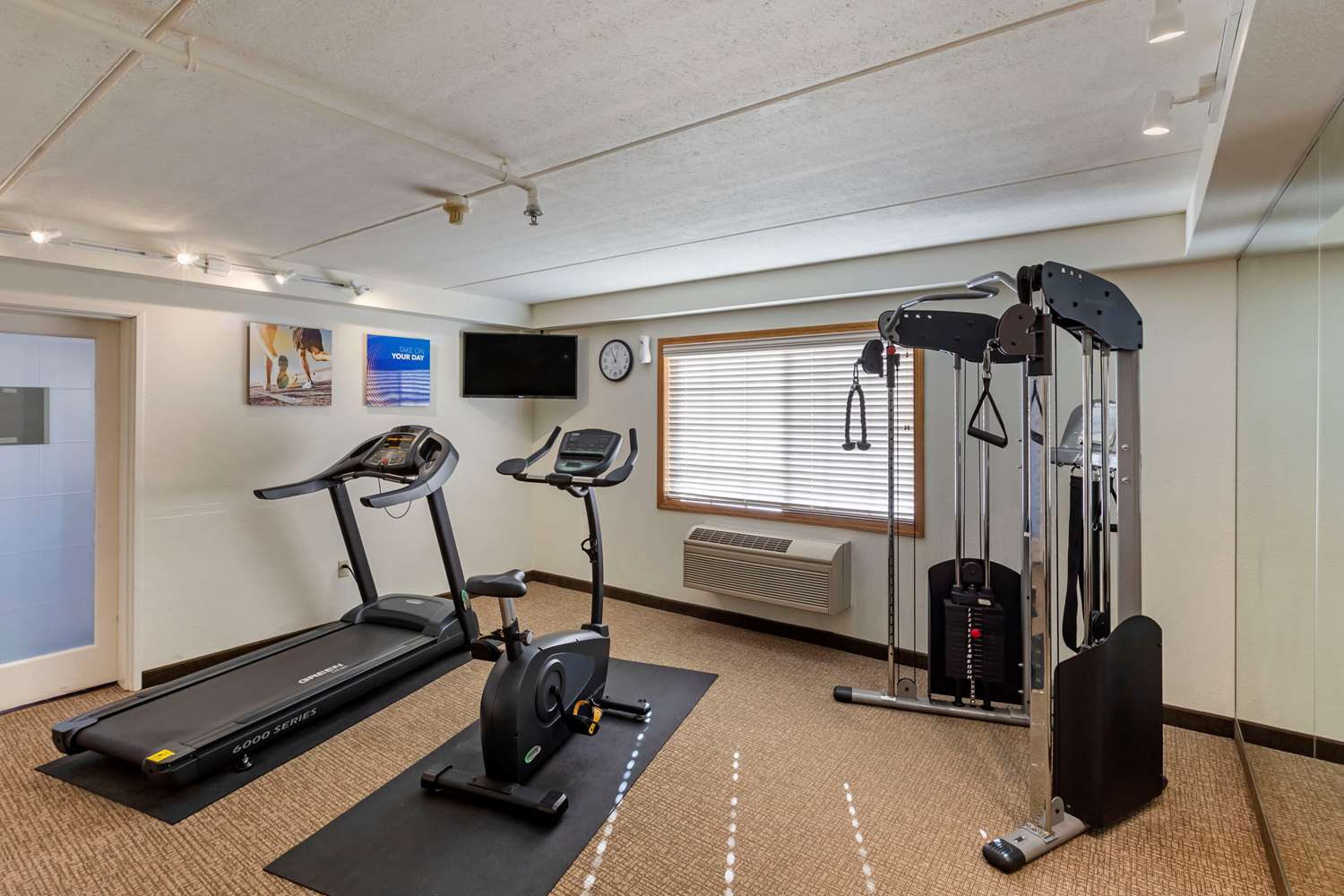 Comfort Inn Suites Jackson West Bend 20/38
