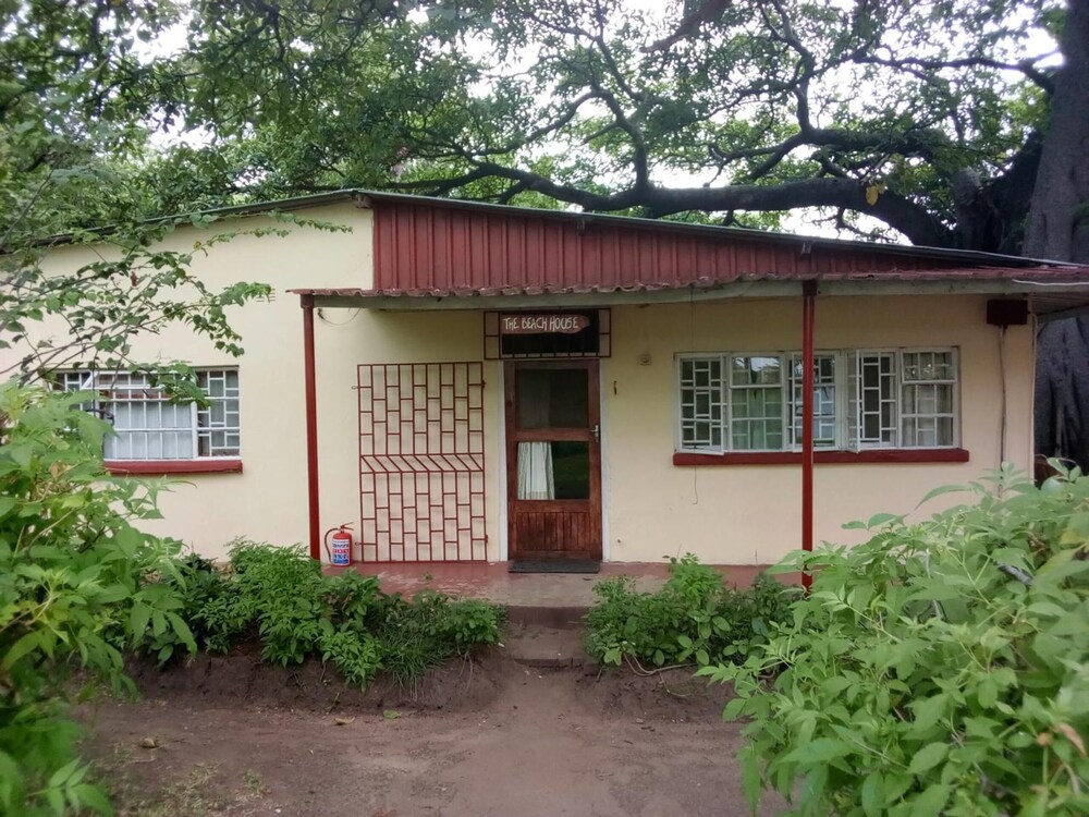 Nkhudzi Lodge 2/50