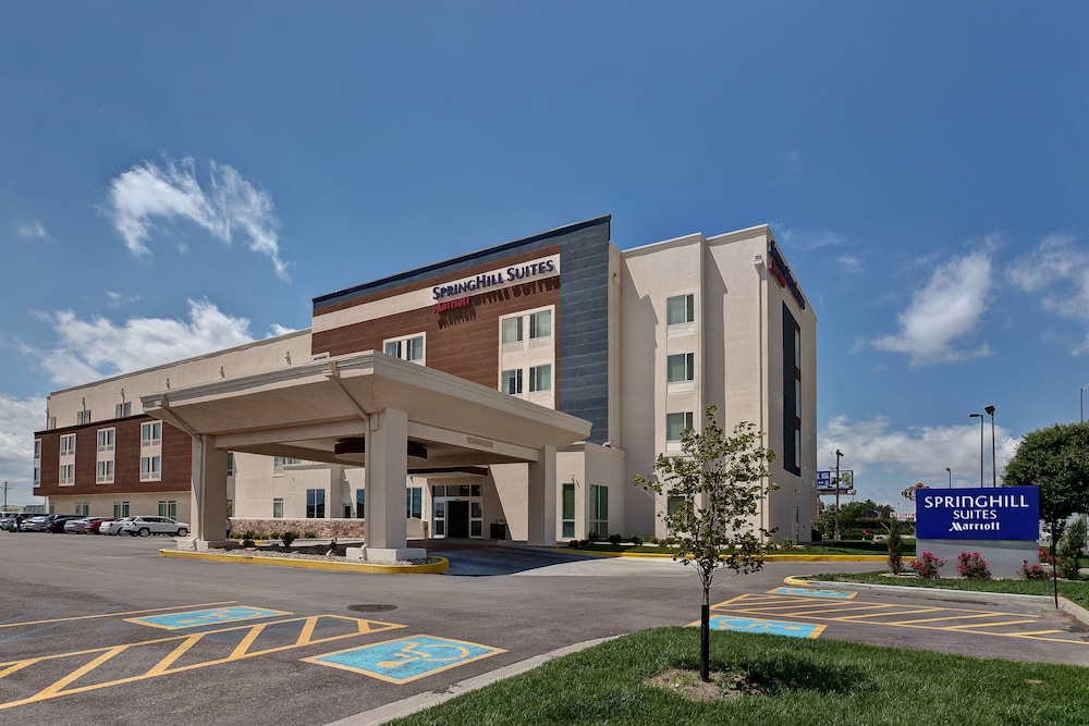 スプリングヒル スイーツ ウィチタ エアポート(Springhill Suites Wichita Airport) 写真1