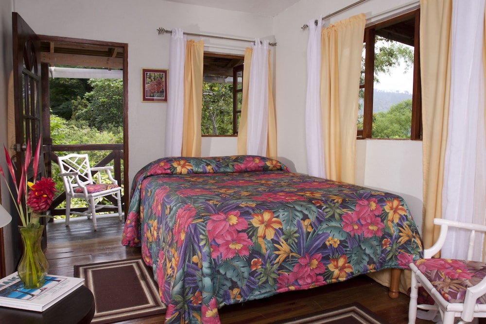STANDARD, MOUNTAIN VIEW, BALCONY