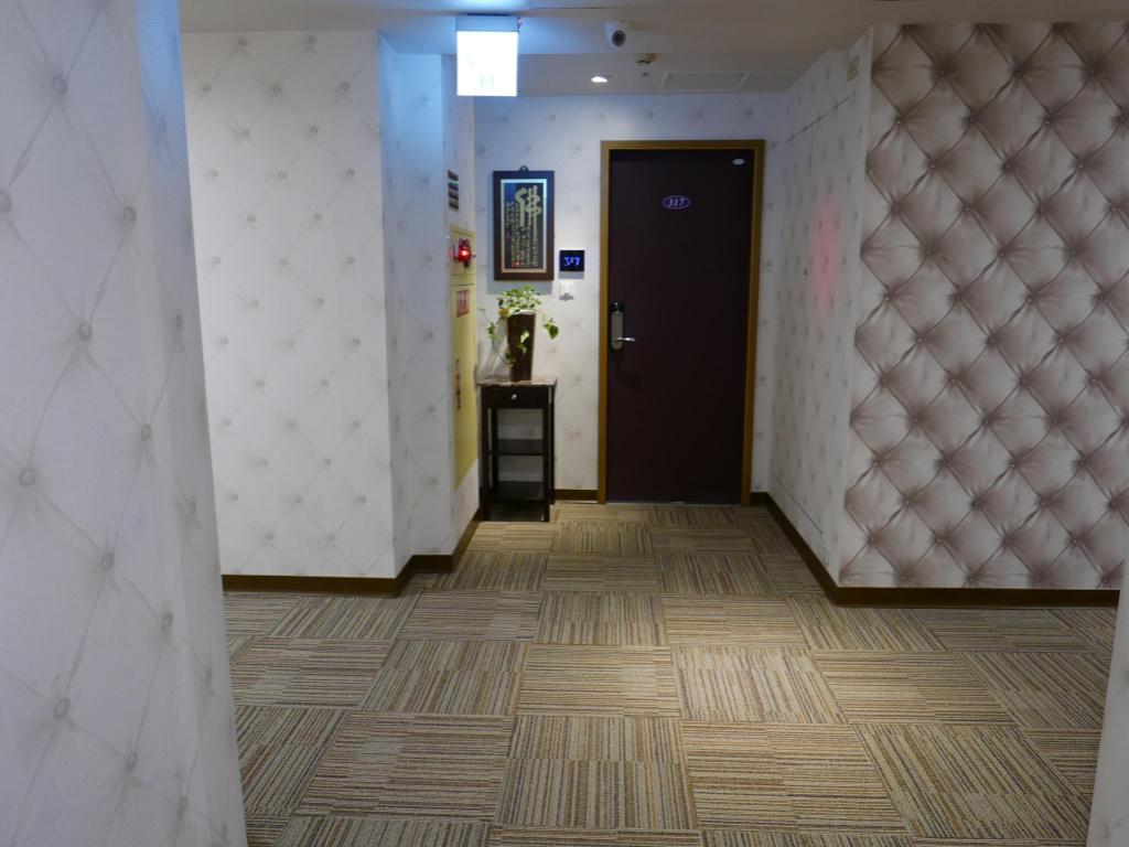 Oursinn Hotel 10/72