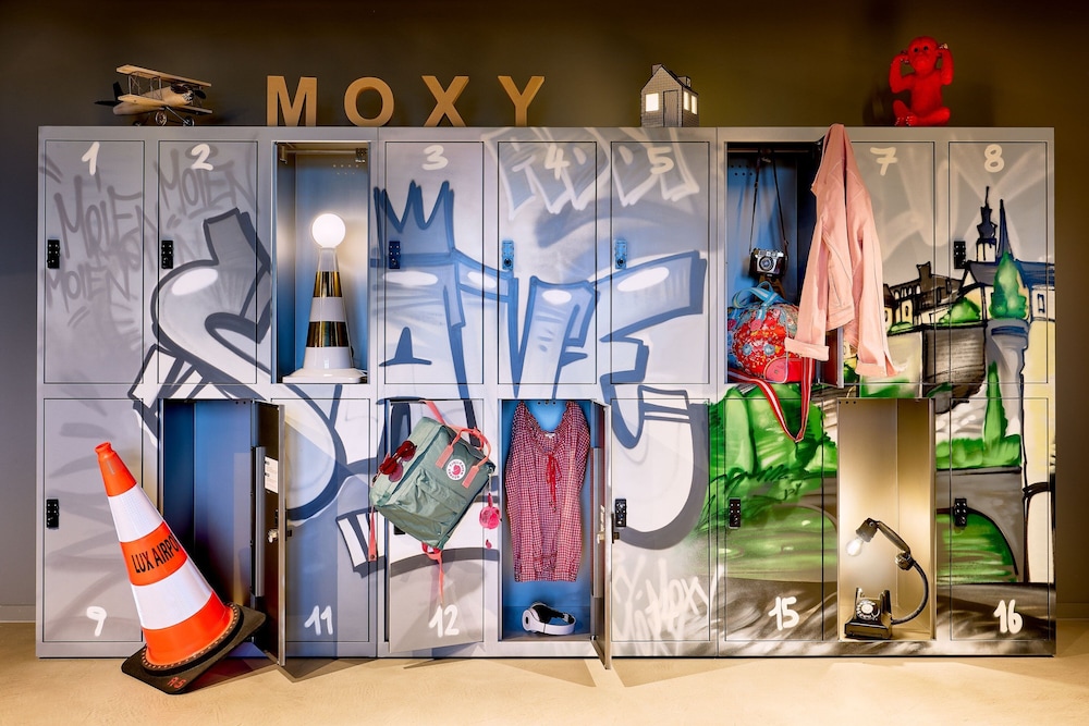 Moxy Luxembourg Airport 13/26