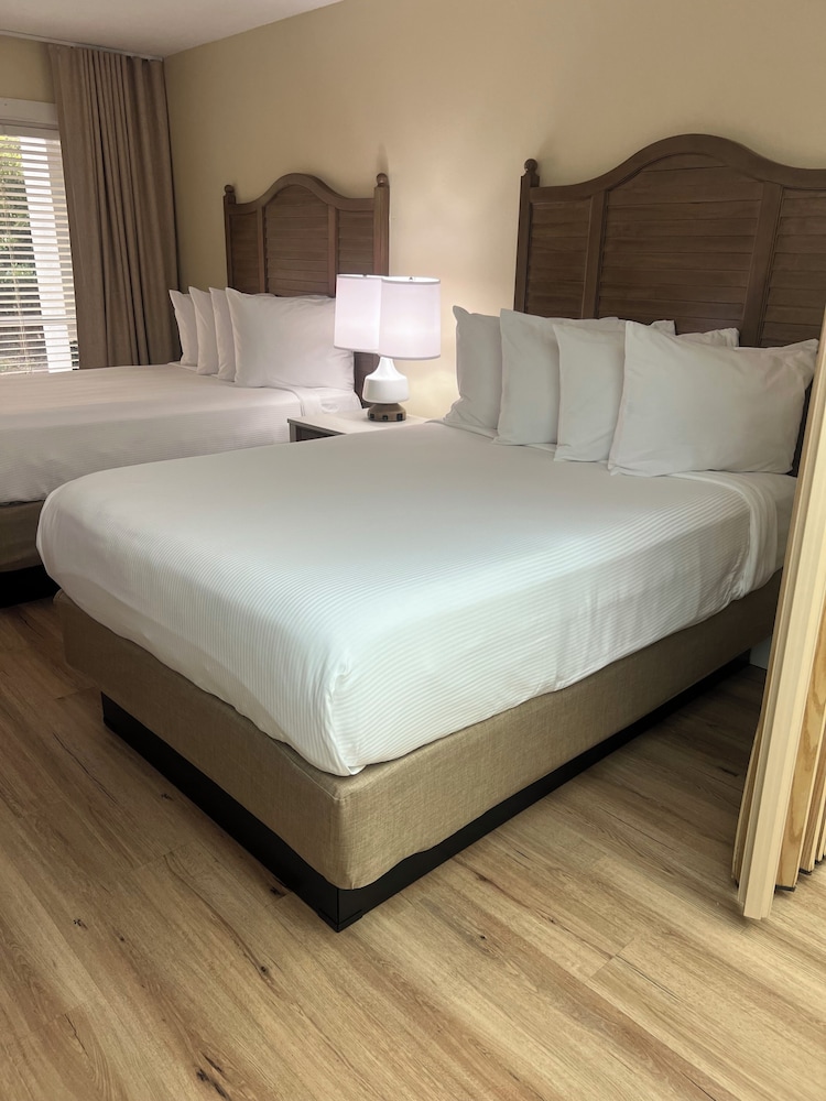 Destin Holiday Beach Resort 19/50