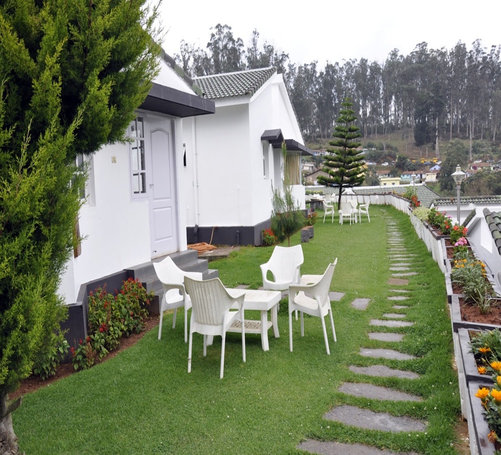 Sabol Holiday Resorts 23/30