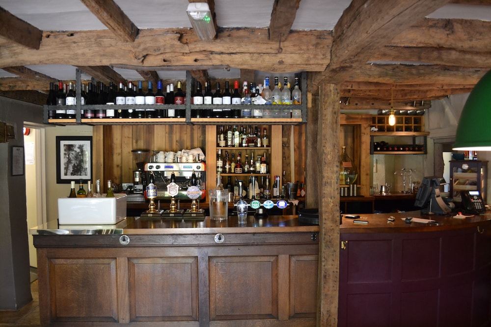 The Old House Inn 30/50