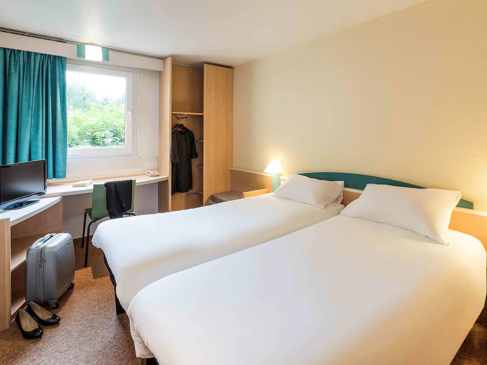 Ibis Rennes Cesson 25/76