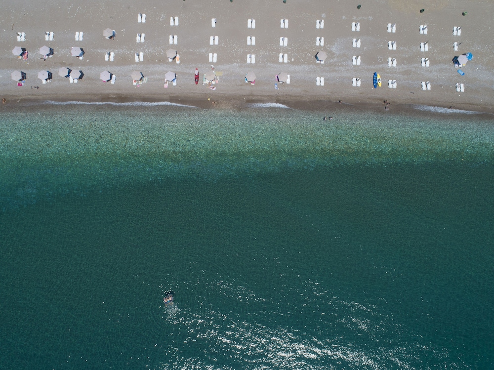 Pearl Beach Resort 47/62