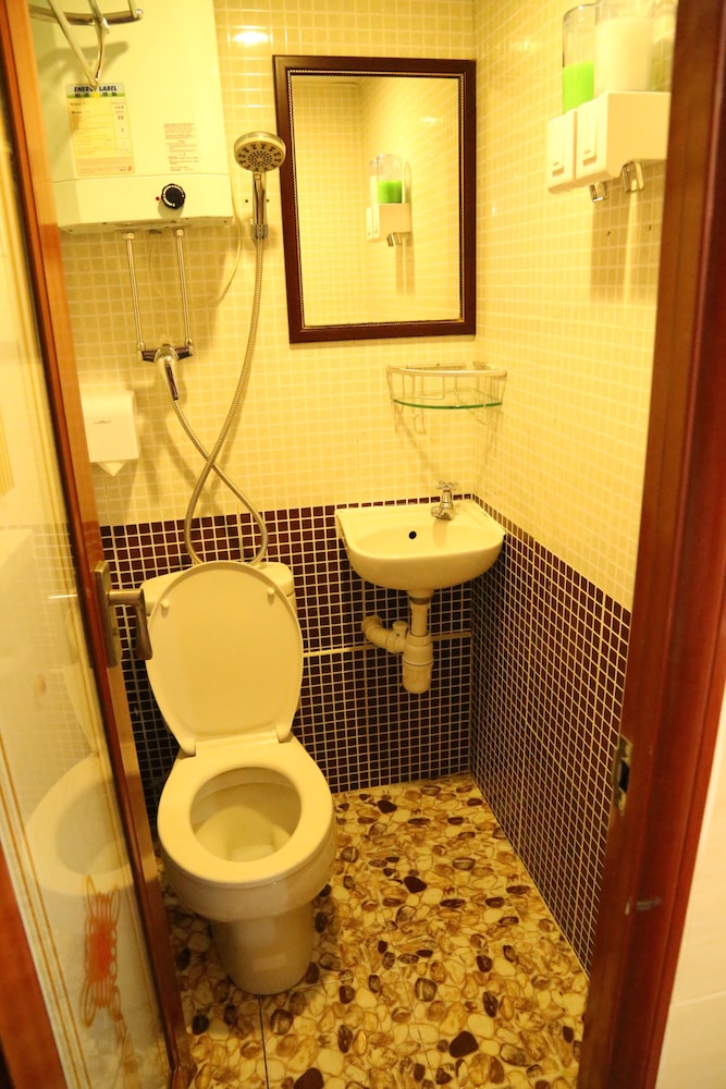 European Hostel 13/51