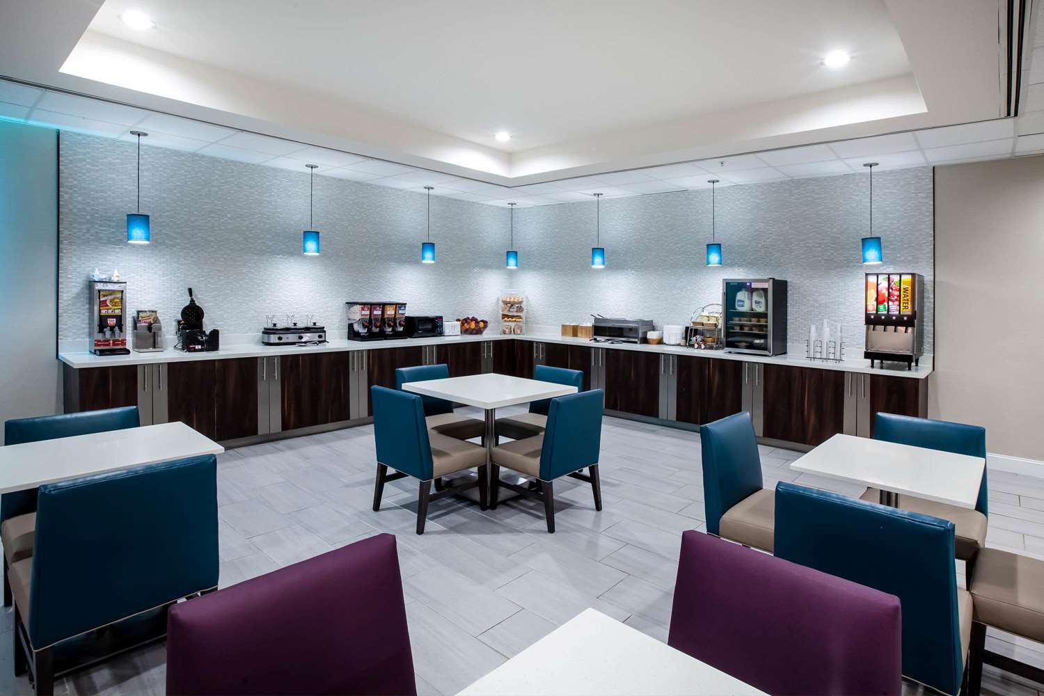 restaurant cafeteria